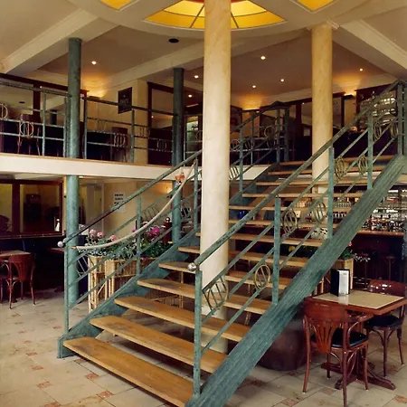Hotel Malon